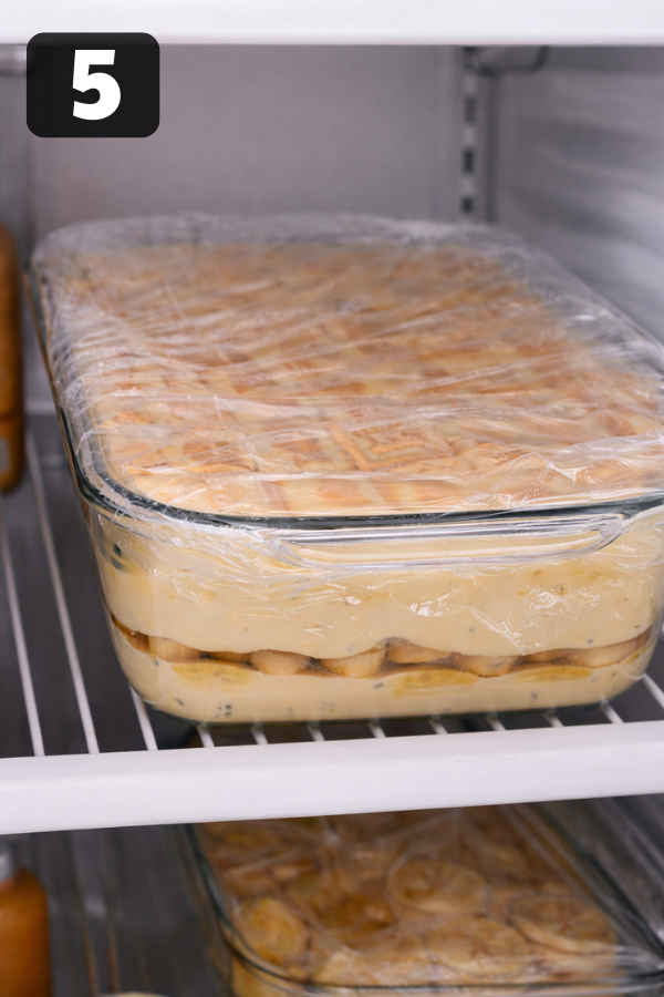 Step by step preparation for Chessmen Banana Pudding (Paula Deen’s)